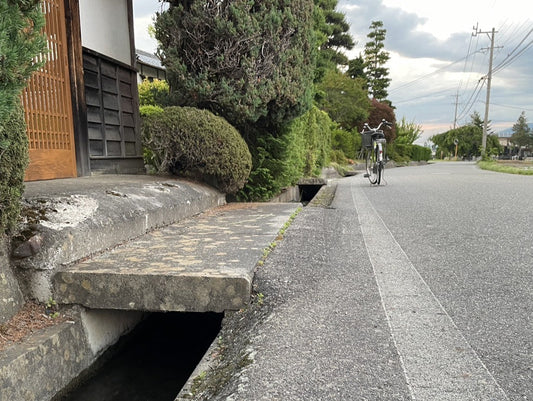 安曇野サイクリングガイド｜自転車で巡る水と田園の風景